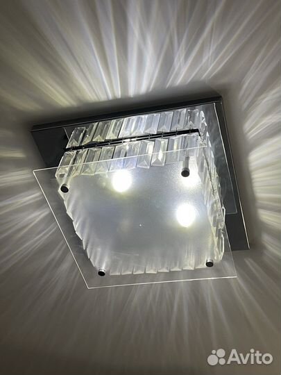 Светильник потолочный