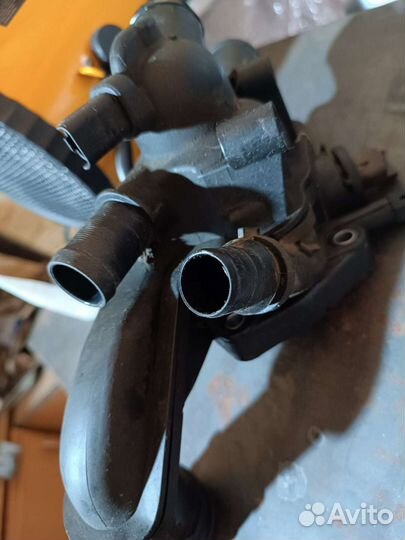 Водяная помпа Пежо 3008 120лс и термостат