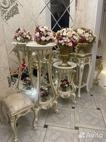 Цветочница, подставка под цветы новая