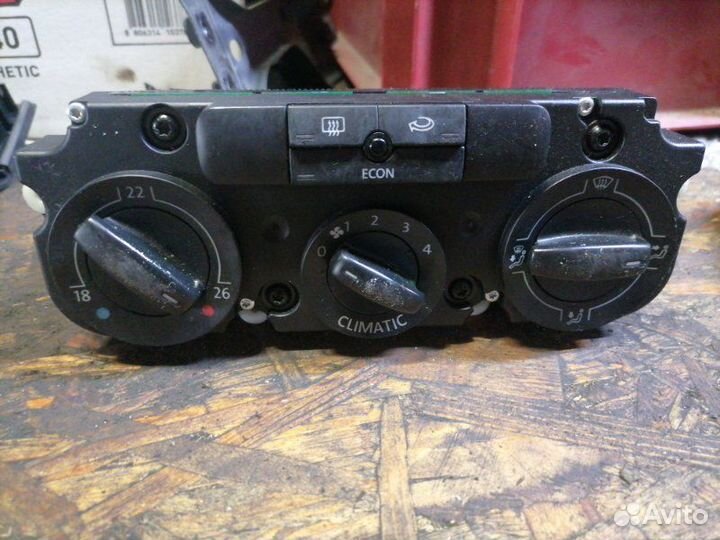 Блок управления климат-контролем Volkswagen Golf