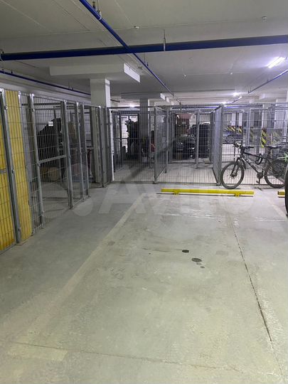 Машиноместо, 18 м²