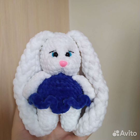 Вязанный зайка на заказ