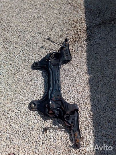 Передний подрамник Chevrolet Aveo T 250