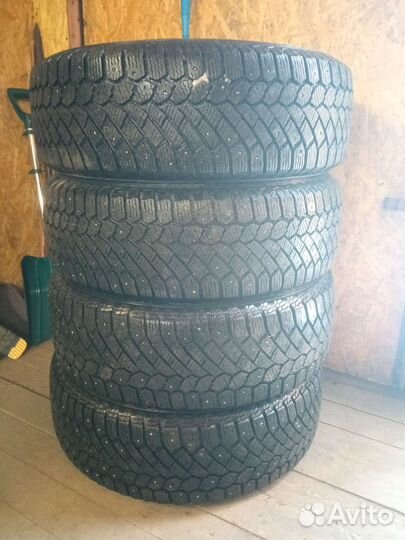 Gislaved Nord Frost 200 SUV 225/65 R17