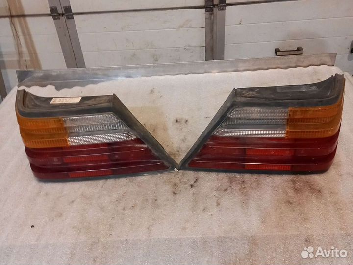 Фонари задние левый, правый Мерседес