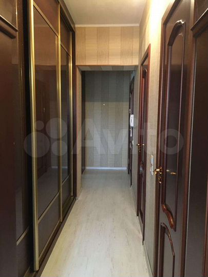 3-к. квартира, 80 м², 3/5 эт.