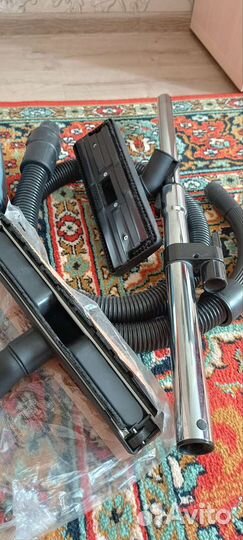 Пылесос Скарлет IS-582