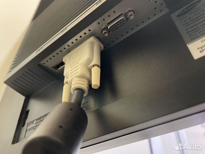 Монитор samsung s24e650