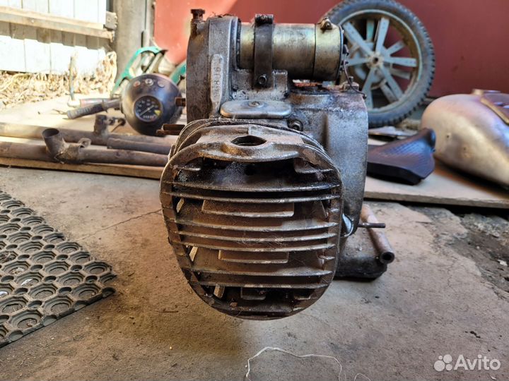 Двигатель м72