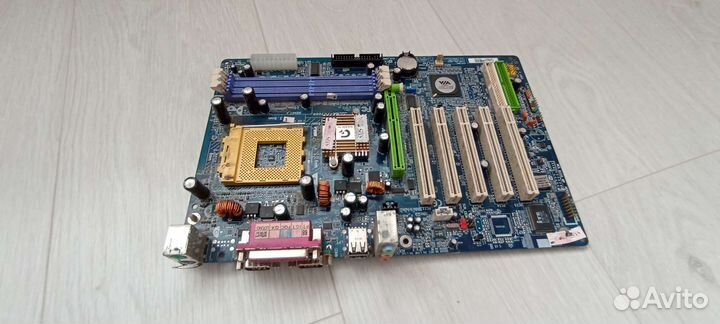 Материнская плата gigabyte ga-7vt600