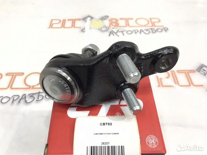 Шаровая опора правая Toyota Camry ACV40 2006-2011