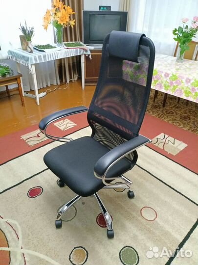 Компьютерное кресло