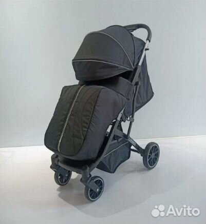 Коляска прогулочная luxmom