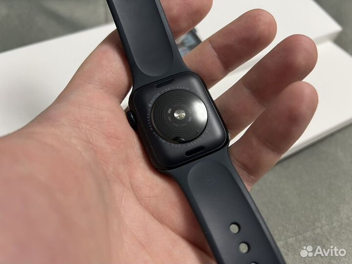 Apple watch SE (gen 2) 40mm 2023года