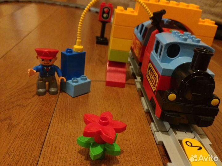 Lego duplo поезд