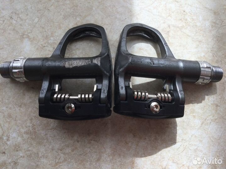 Продам контактные педали ввв под шип Look Keo