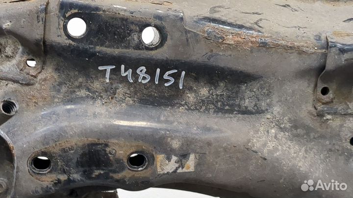 Балка подвески передняя Toyota Verso