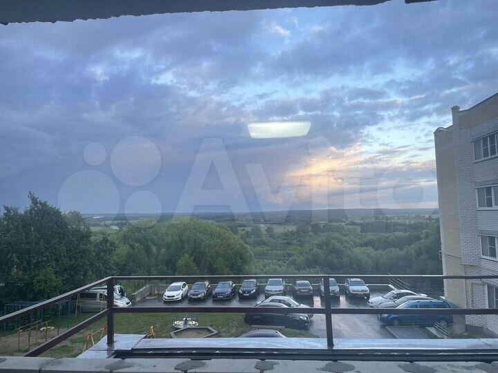 2-к. квартира, 59 м², 2/4 эт.