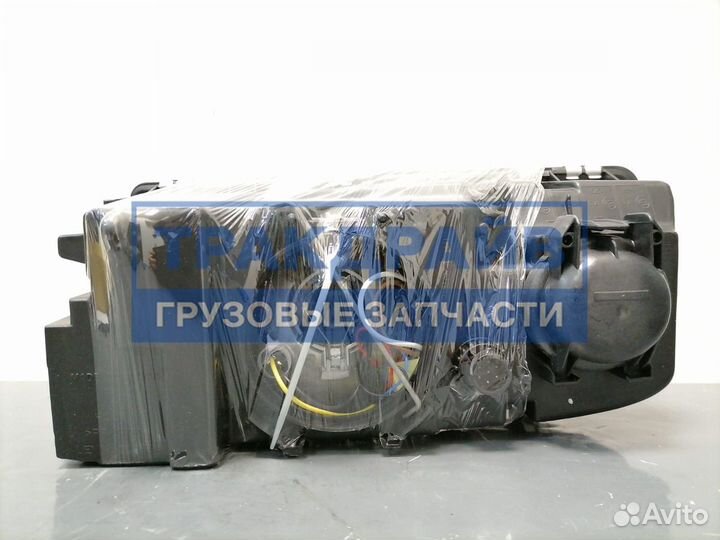 Фара Мерседес Актрос Аксор правая