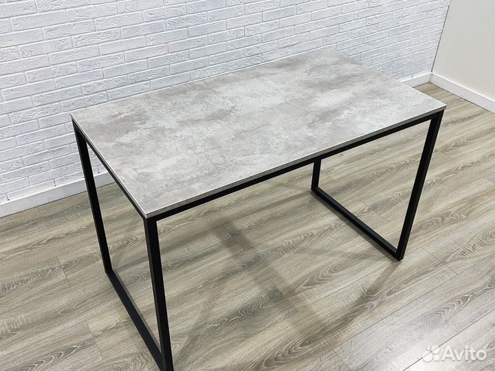 Компьютерный стол/садовый/офисный/письменный