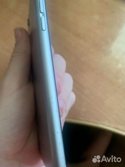 iPhone 6S, 64 ГБ