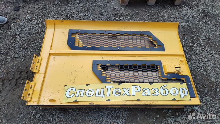 Дверь боковая экскаватора Volvo EC300D