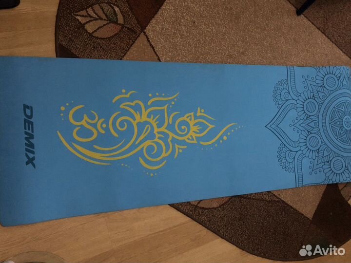 Коврик для йоги и фитнеса