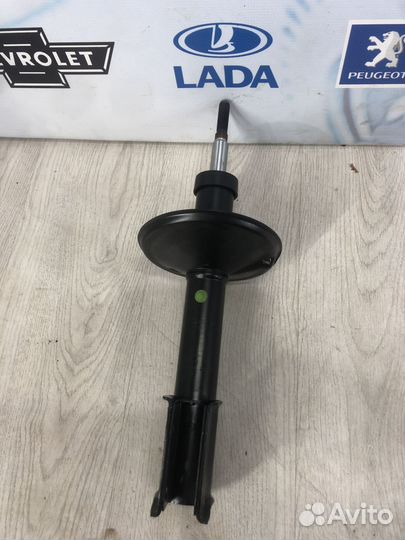 Амортизатор стойка перед LADA largus ларгус Лев, П