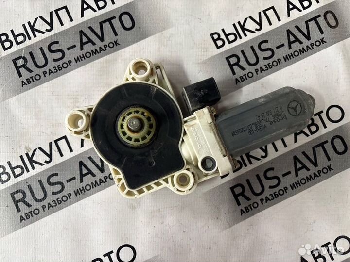 Моторчик стеклоподъемника задний правый Mercedes E