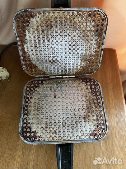 Электрическая вафельница СССР