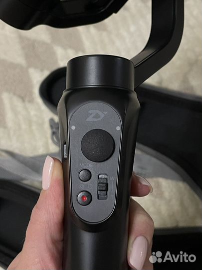 Стабилизатор для съемки zhiyun
