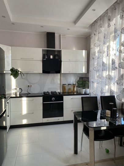 2-к. квартира, 60 м², 3/5 эт.