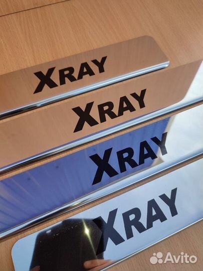 Накладки на пороги LADA X-Ray (нержавейка)