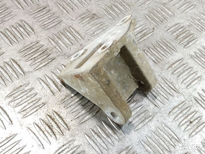 Кронштейн генератора Haima 3