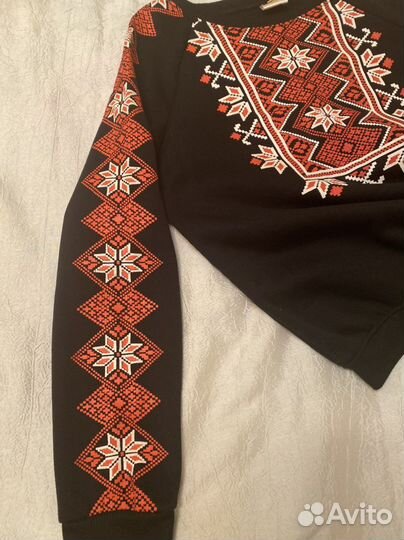 Вышиванка свитер