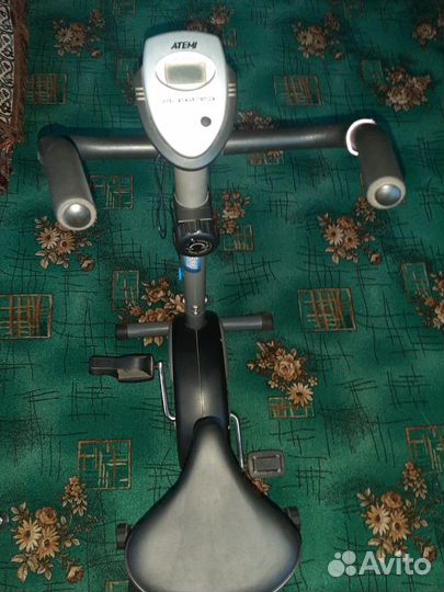 Велотренажер atemi