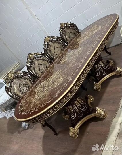 Столы и стулья