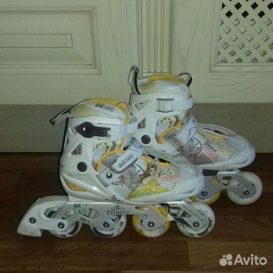 Раздвижные ролликовые коньки р.31-36 + шлем