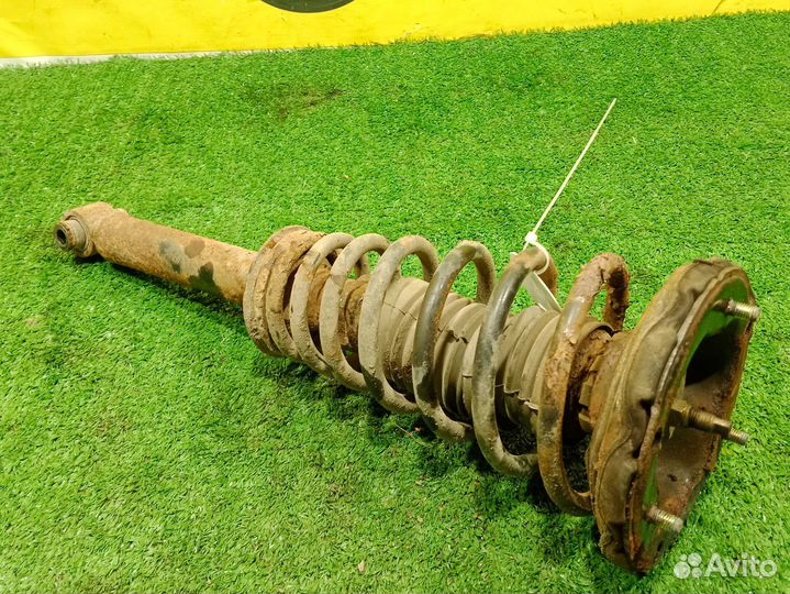 Передняя левая стойка nissan primera p11 c36