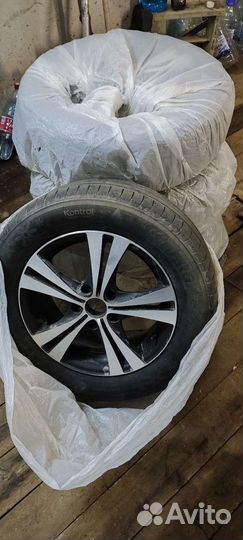 Колеса Hankook Kinergy Eco 215/60R16