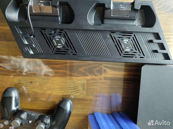 Sony playstation 4 PS4 pro 1tb с играми