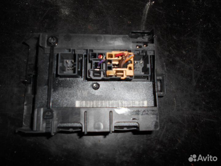 Блок комфорта Volkswagen Golf