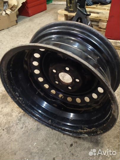 Диск штампованный Nissan R16