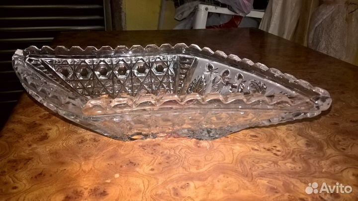 Салатники хрустальные,стеклянный кувшин и стаканы