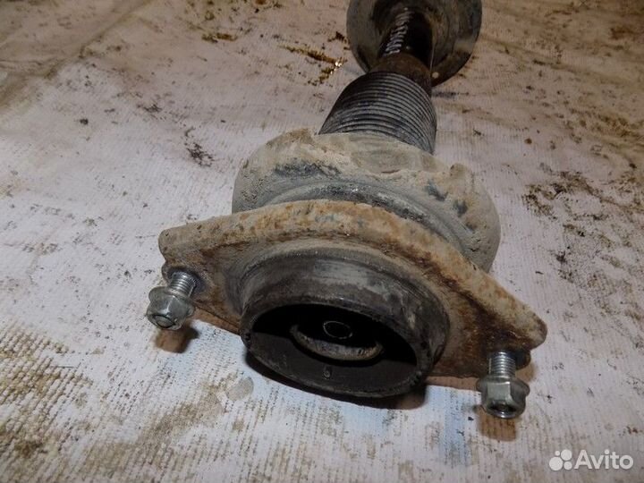 Амортизатор задний Impreza (G12) 2007-2012