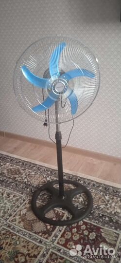 Вентилятор напольный новый
