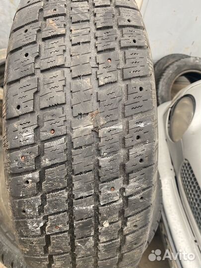 Cooper Weather-Master S/T 2 215/65 R16