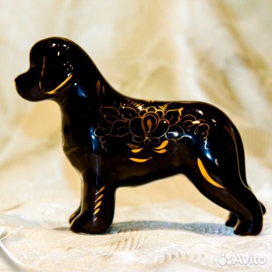 Ньюфаундленд статуэтка из фарфора