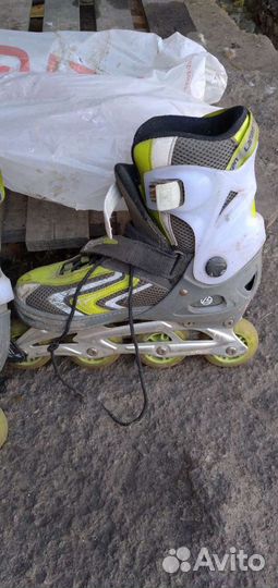 Роликовые коньки