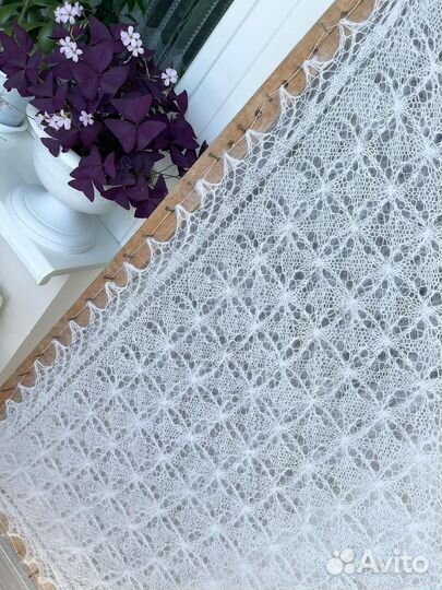 Косынка пуховая белая ажурная Козий пух